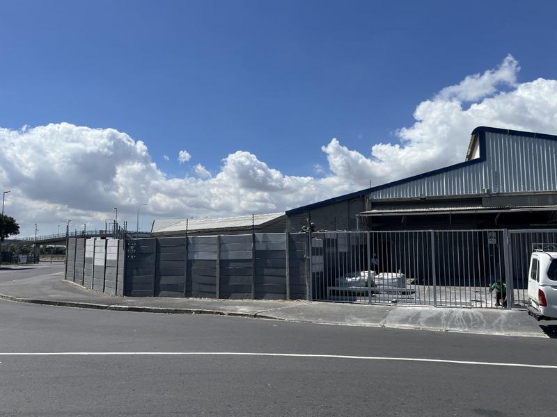 To Let commercial Property for Rent in Paarden Eiland Western Cape